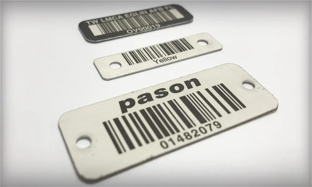 Metal barkod ve QR etiketi örneği